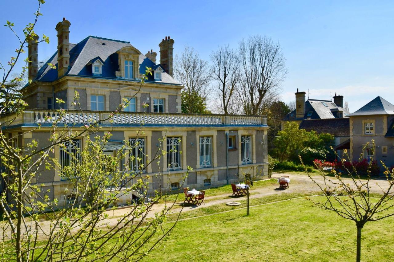 Chambres D'Hotes Le Clos Des Marronniers Douvres-la-Delivrande Экстерьер фото